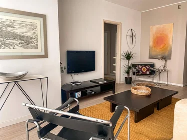 Apartamento inteiro em Rua Doutor Manuel de Arriaga, imagem 2 de 15