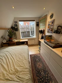 Privatzimmer in der Maria van Reedestraat, bild 2 von 9