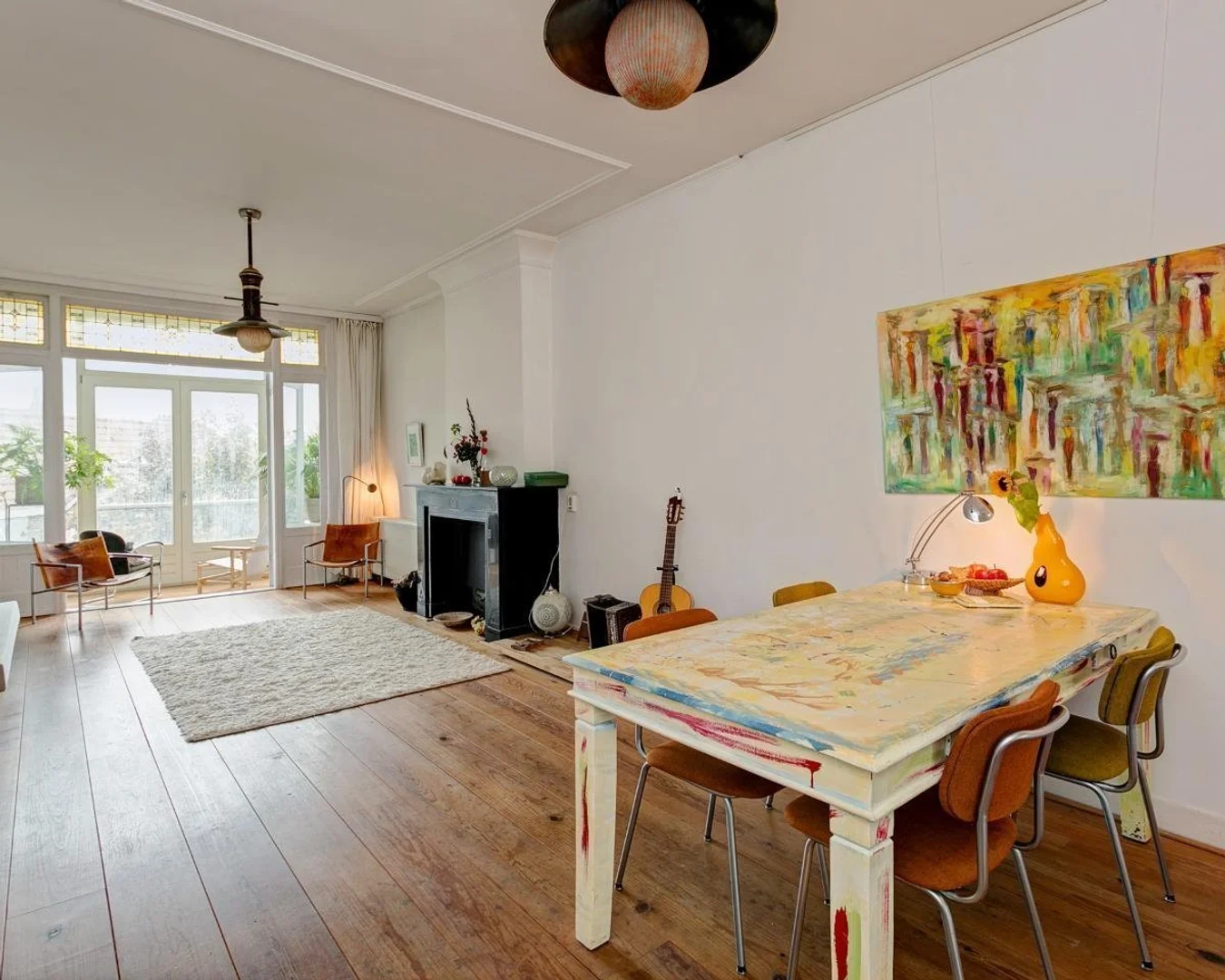 Quarto de estudante em  com área de estudo e instalações partilhadas