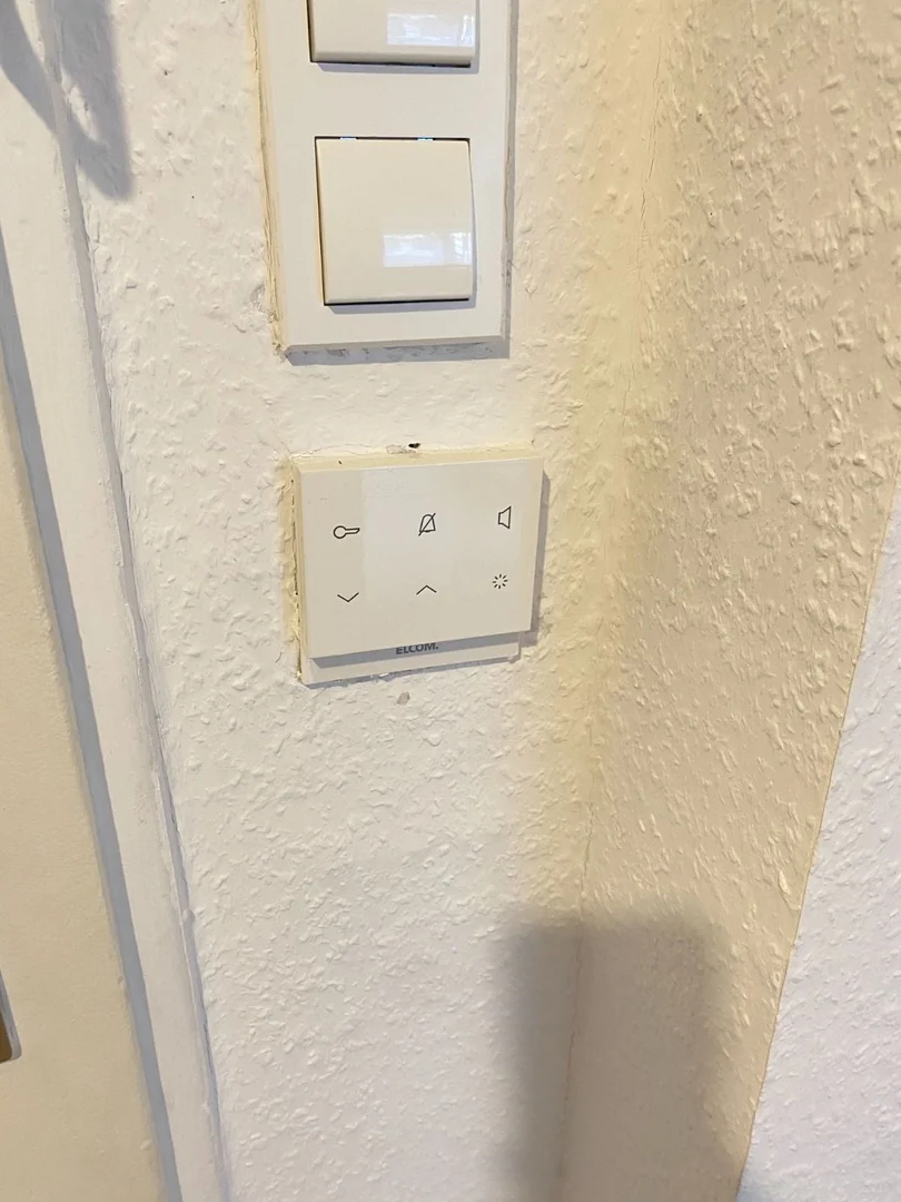 Habitación estudiantil amplia y cómoda en 