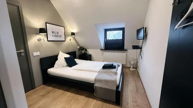 Quarto privado em Langenfelder Straße, imagem 2 de 6