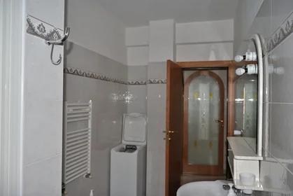 Entire apartment at Viale Giuseppe Parini 1, image 21 of 27