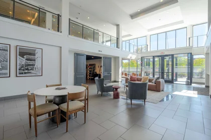 Apartamento inteiro em residência em 1234 Steelwood Rd, Columbus, OH 43212, USA, imagem 16 de 37