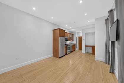 Alojamiento entero en residencia en 8, Garden Ct., Unit 2, North End, Boston, MA, 02113, imagen 3 de 16