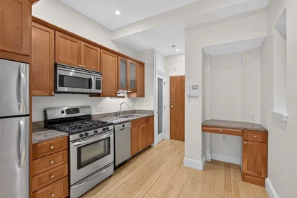 Alojamiento entero en residencia en 8, Garden Ct., Unit 2, North End, Boston, MA, 02113, imagen 8 de 16