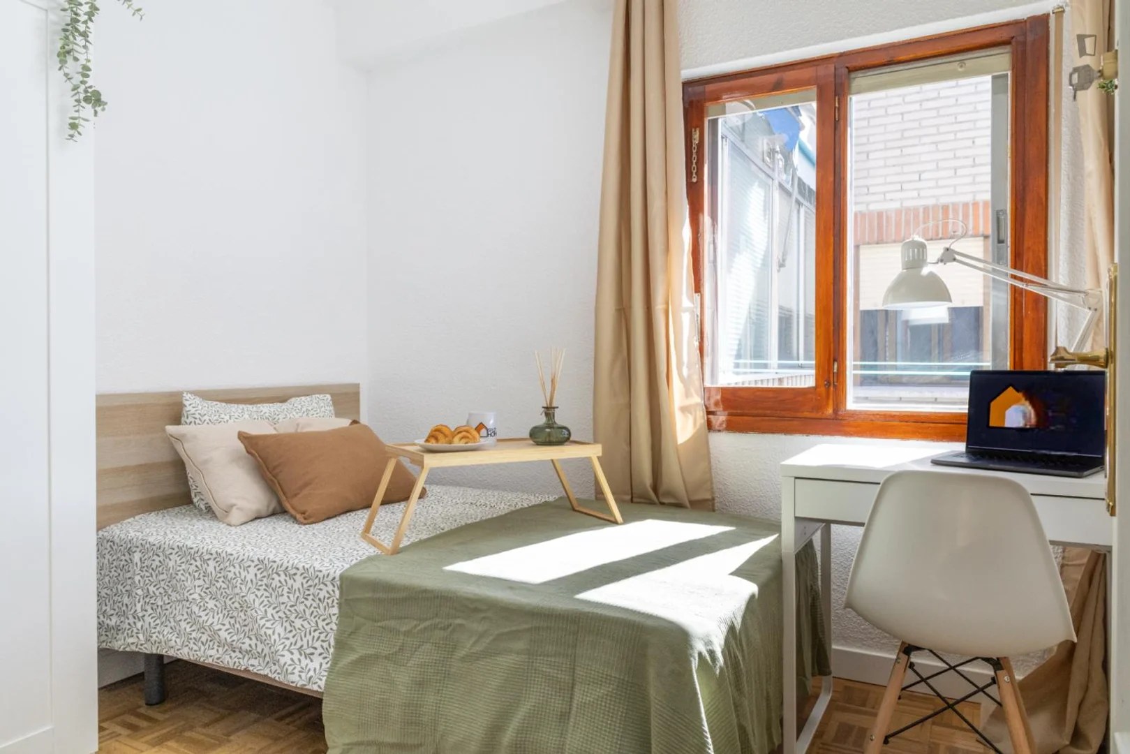 Quarto acolhedor para estudantes disponível em 