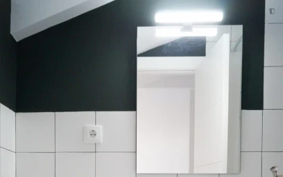 Quarto privado em residência em C. del Petirrojo, imagem 6 de 49