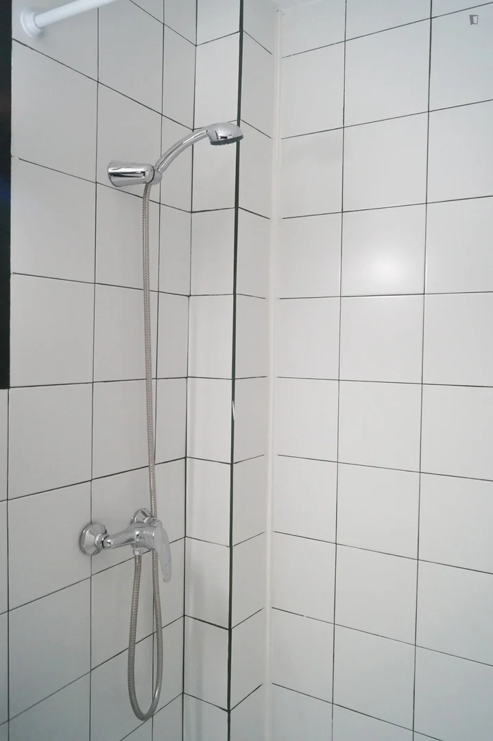 Quarto de estudante funcional perfeito para estudar em