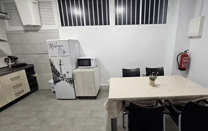 Quarto privado em Calle Alfarnate, Cruz de Humilladero, imagem 9 de 10