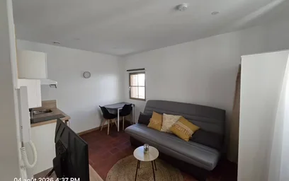 Renting rooms by the month in {area}
