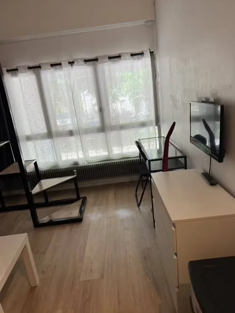  bölgesinde konforlu ve ferah öğrenci odası
