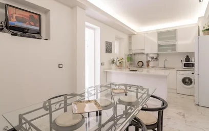 Quarto privado em Calçada da Quintinha, imagem 5 de 13
