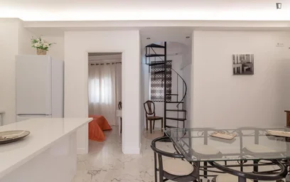 Quarto privado em Calçada da Quintinha, imagem 7 de 13