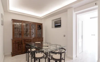 Quarto privado em Calçada da Quintinha, imagem 8 de 13