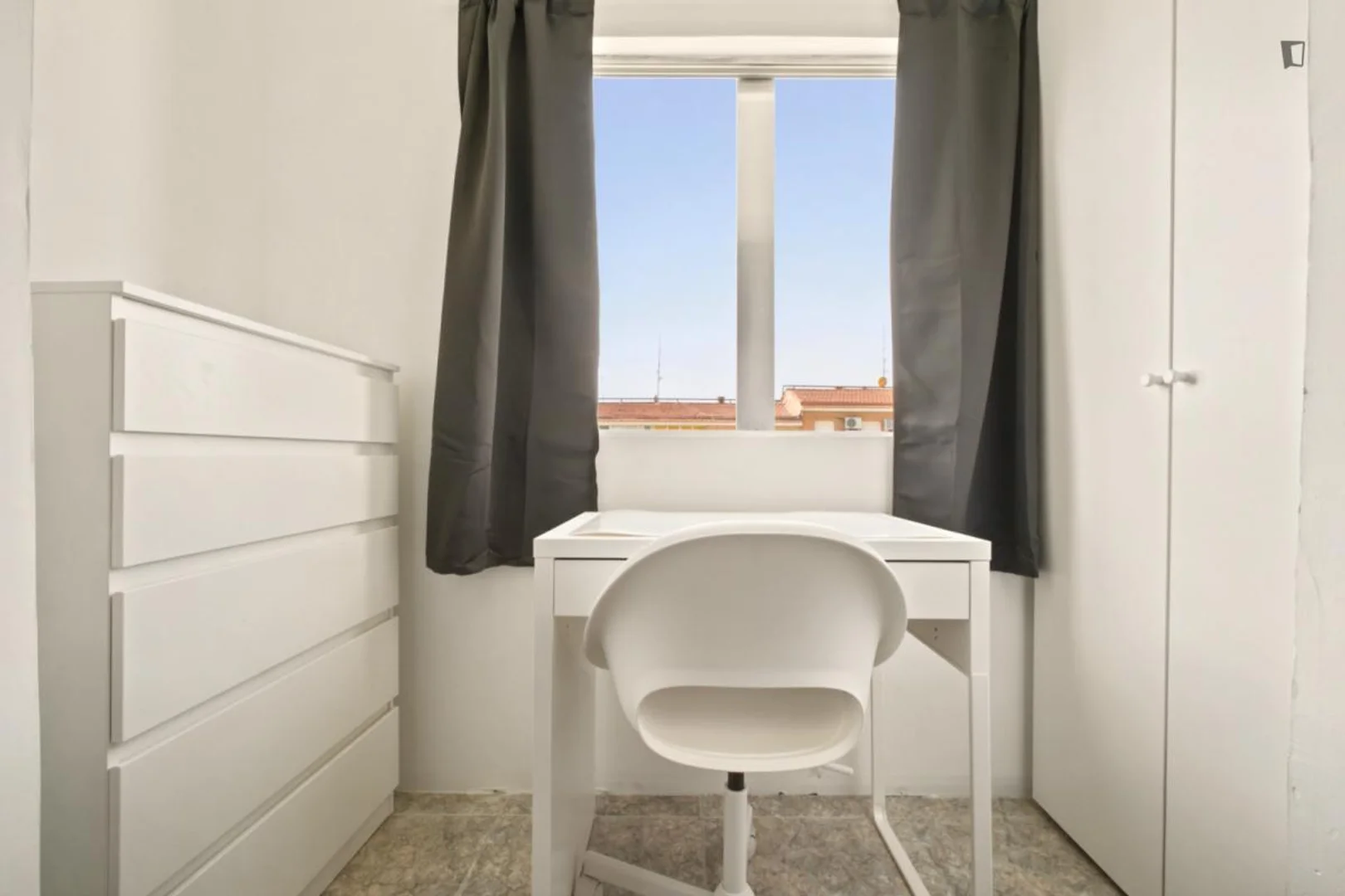 Studentenfreundliches Zimmer in  mit modernen Annehmlichkeiten