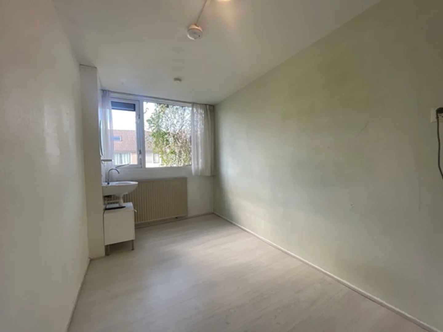 Habitación para estudiantes en  con área de estudio y facilidades compartidas