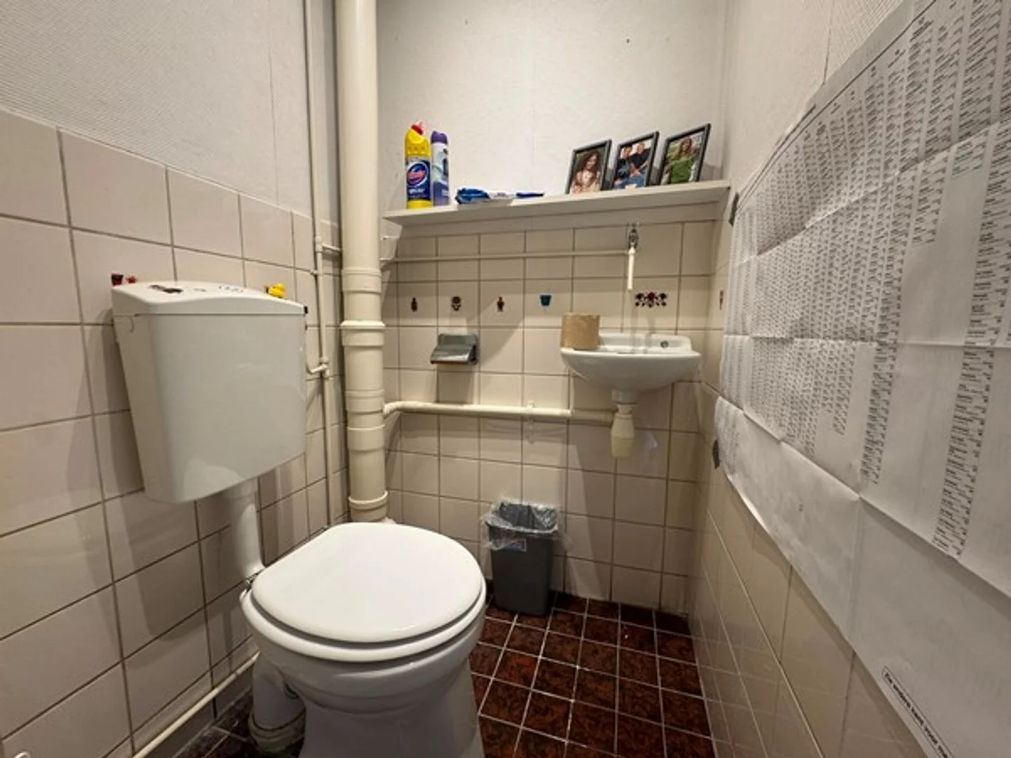 Habitación acogedora para estudiantes disponible en 