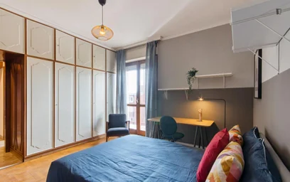 Quarto privado em Viale Evaristo Stefini, imagem 2 de 15
