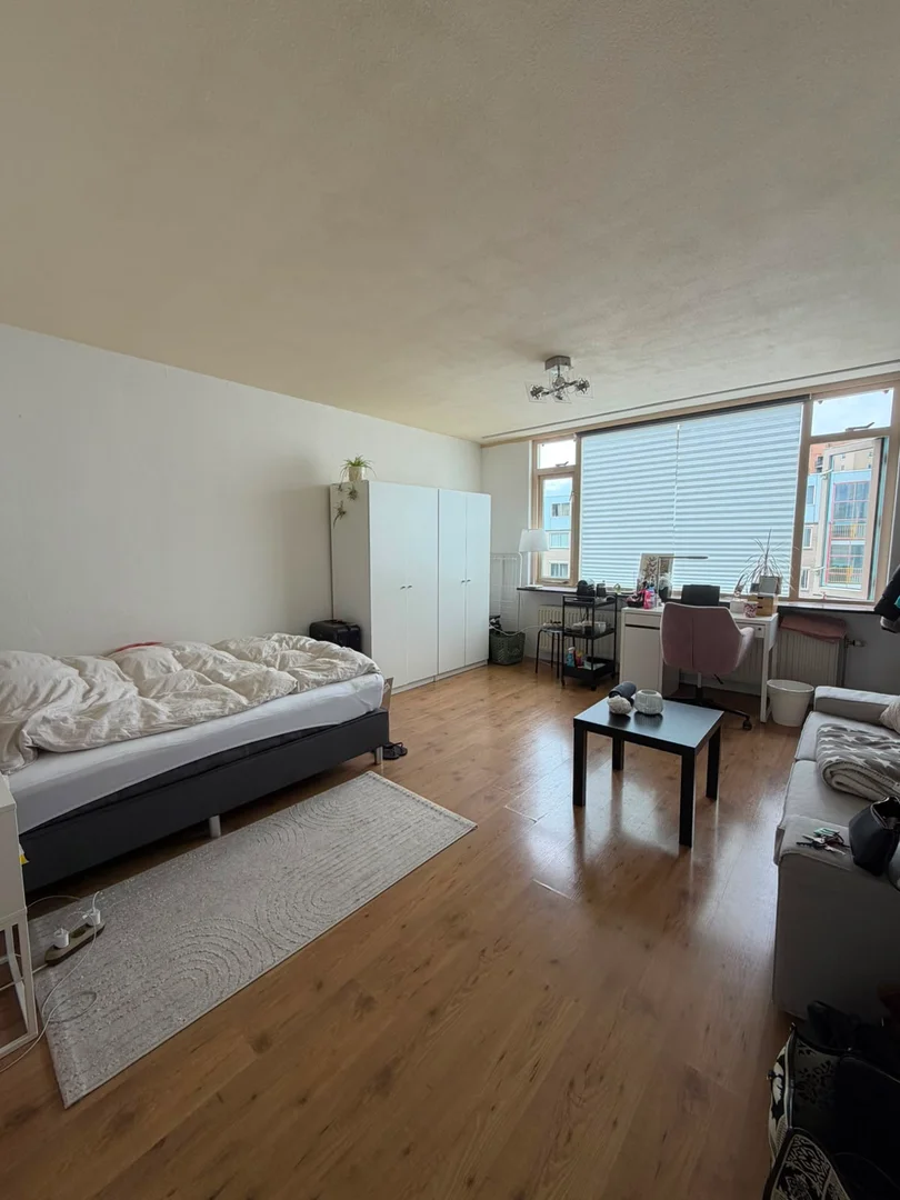 Habitación asequible para estudiantes con buena iluminación en 
