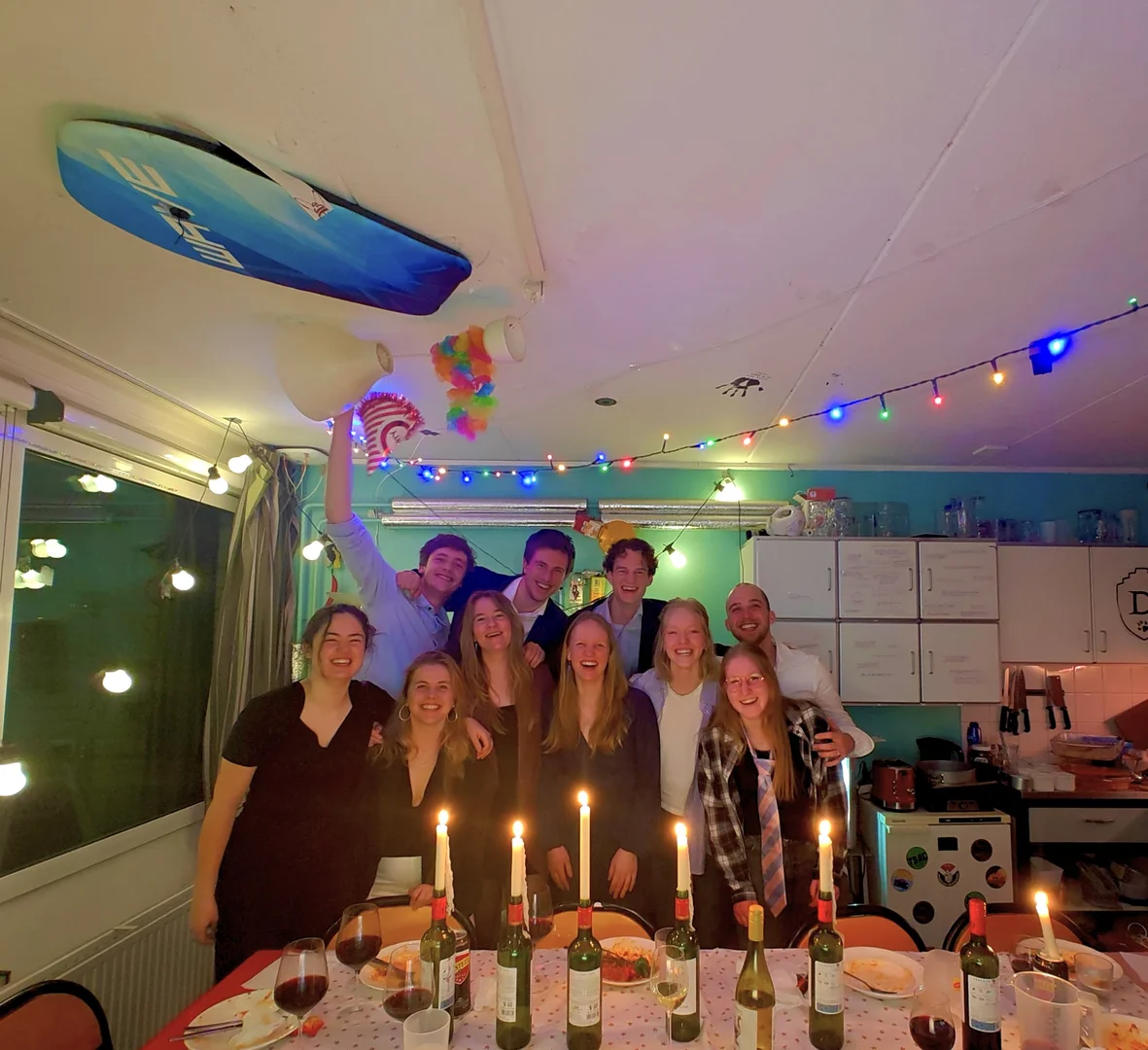 Habitación estudiantil luminosa y aireada con fácil acceso a la universidad en 