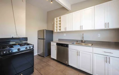Gesamte Unterkunft im Wohnheim in der 6563 Trigo Rd. , Goleta, United States, bild 4 von 27