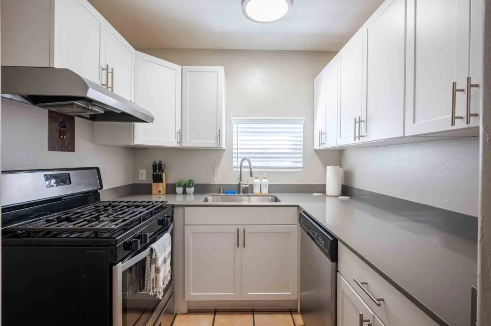 6563 Trigo Rd. , Goleta, United States