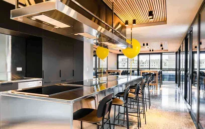 Appartamento intero in residence in 81/85 Barry St, Carlton VIC 3053, Australia, immagine 12 di 48