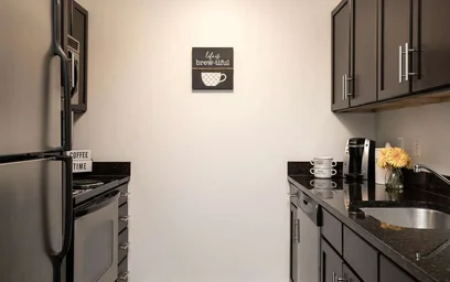 Apartamento inteiro em residência em 929 N Wolfe St, Baltimore, MD, 21205, US, imagem 11 de 49