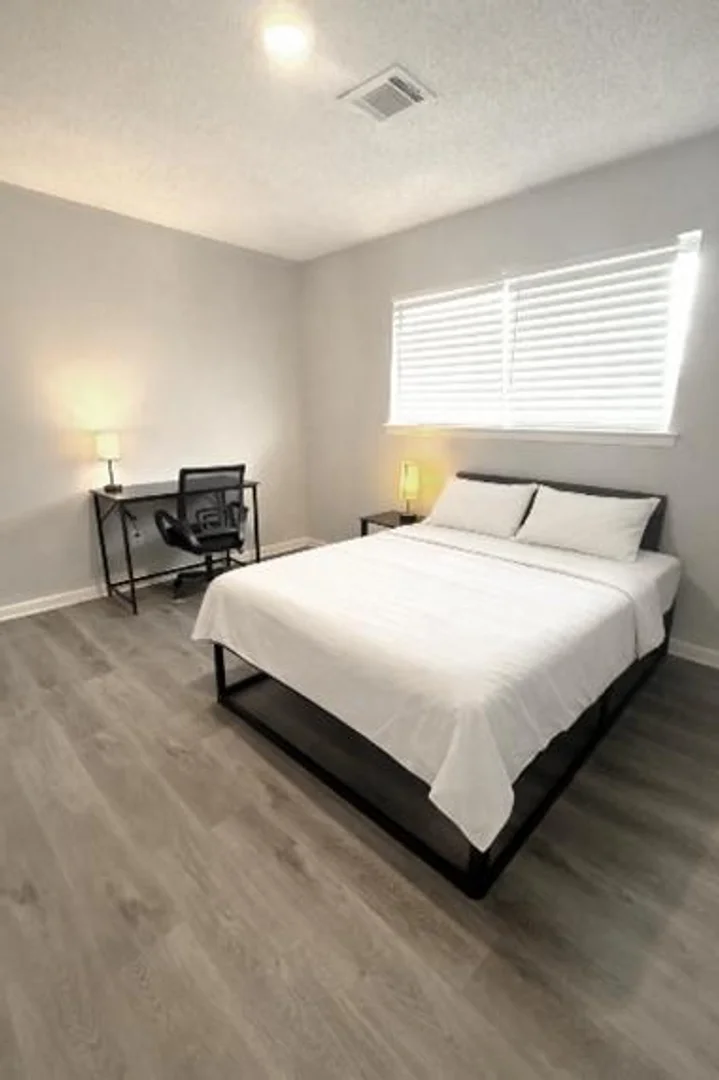 Street, TX, Houston, United States, 77013