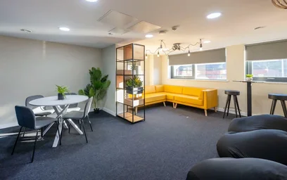Stüdyo daire Ikamet yerinde konumu Jocelyn Square, St Margaret's Pl, Glasgow G1 5JY, United Kingdom, 17 30 görüntüsü