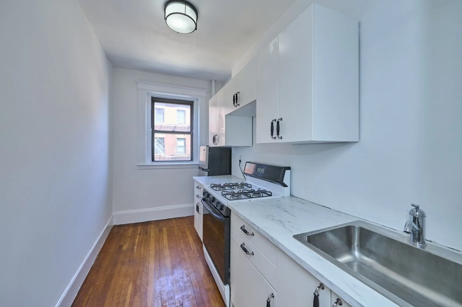 1254, Commonwealth Ave., Unit 11, Allston, Boston, MA, 02134