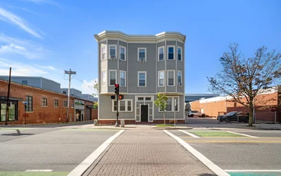 Logement entier en résidence à 464, Somerville Ave., Unit 5, Union Square, Somerville, MA, 02143, image 18 de 19
