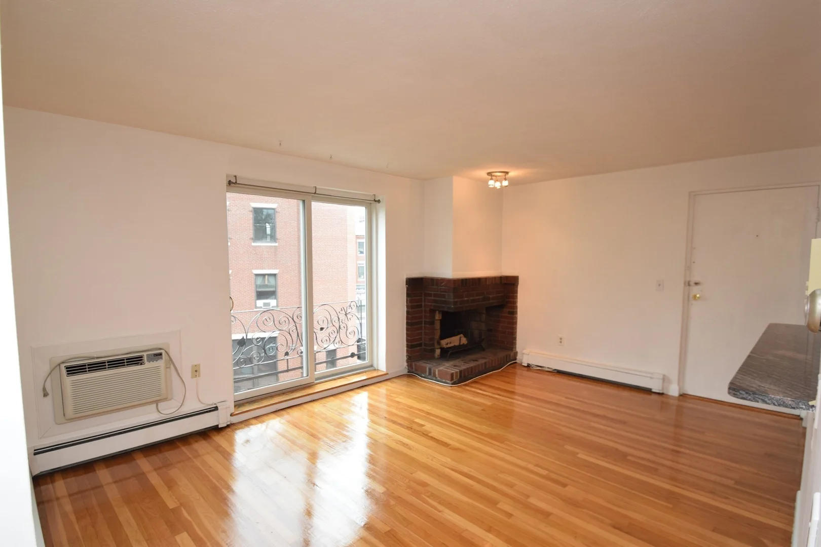 135, Inman St., Unit 12a, Inman Square, Cambridge, MA, 02139