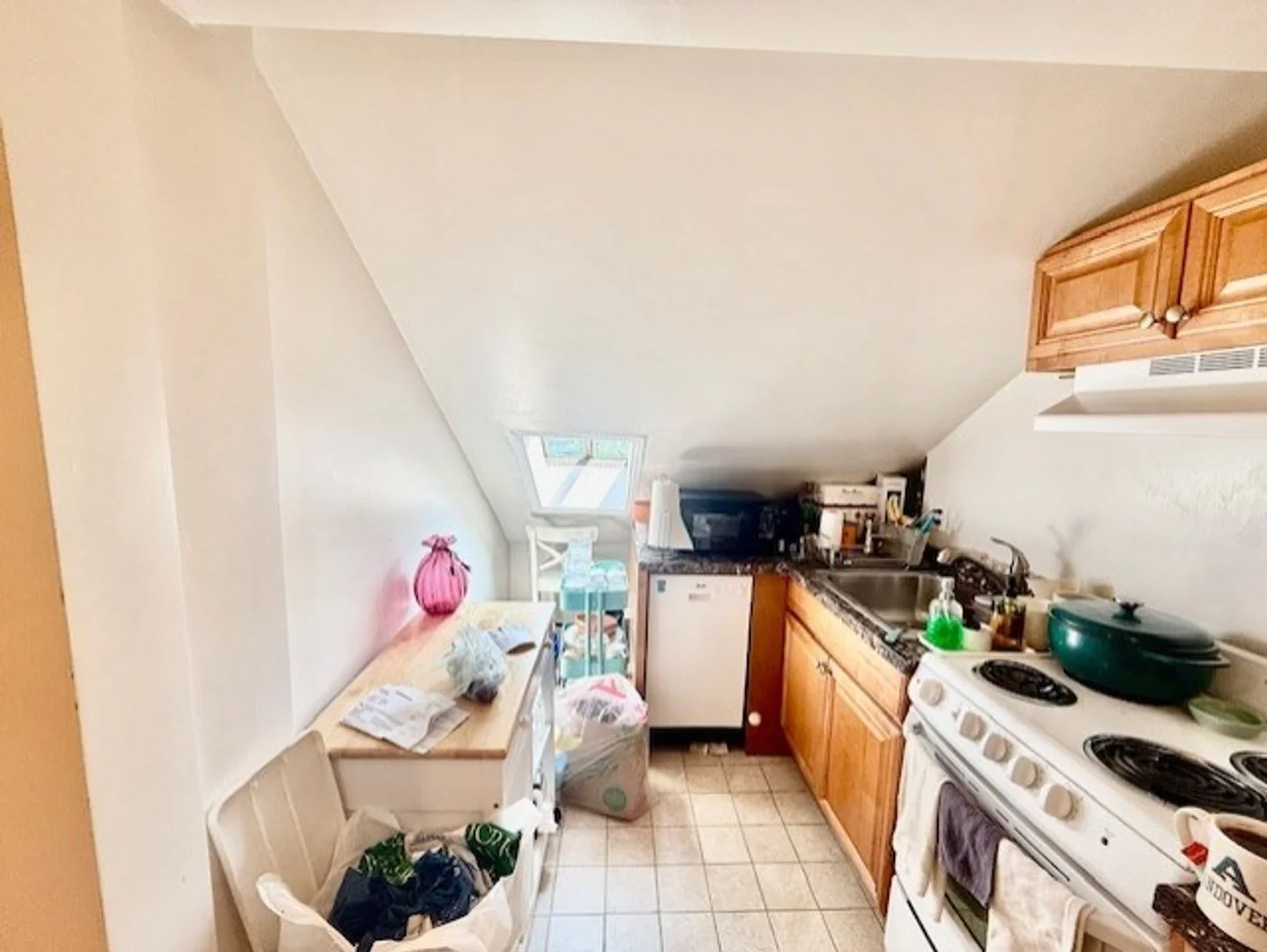 2, Derne, Unit 5, Beacon Hill, Boston, MA, 02114