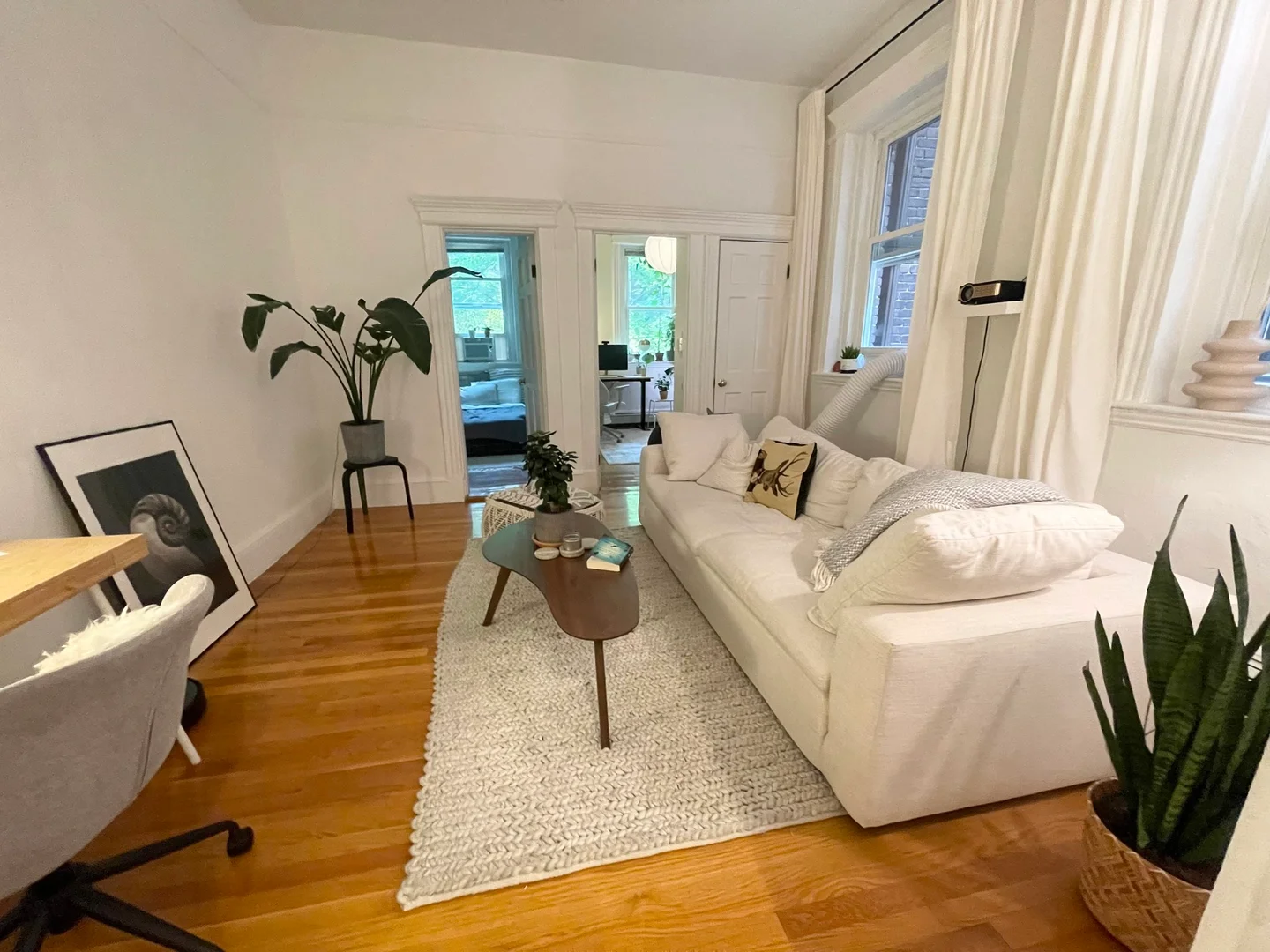 38, Grove St., Unit 2, Beacon Hill, Boston, MA, 02114