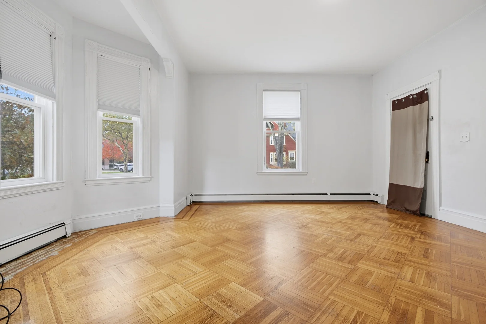 630, Centre St., Unit 1R, Jamaica Plain, Boston, MA, 02130