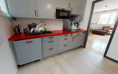 Quarto privado em Rue de Turin, Bonnefoy-Roseraie-Gramont, imagem 7 de 10