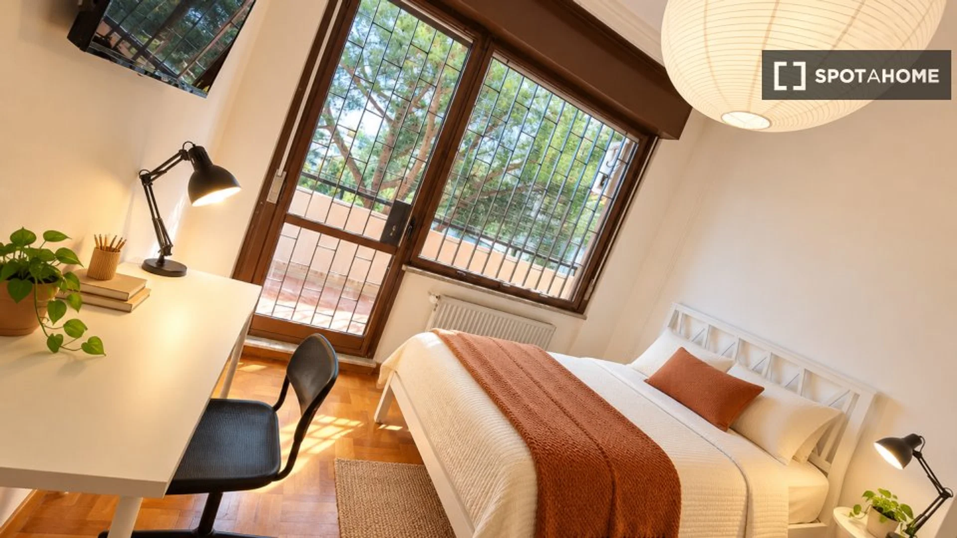 Habitación estudiantil económica con ubicación conveniente en 