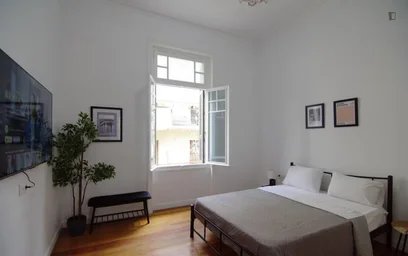 Appartamento con 2 camere da letto a {area}