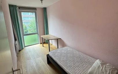 Entire apartment at Pieter Calandlaan, Amsterdam Nieuw-West, image 9 of 10