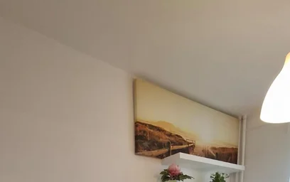 Bright private room in {area}