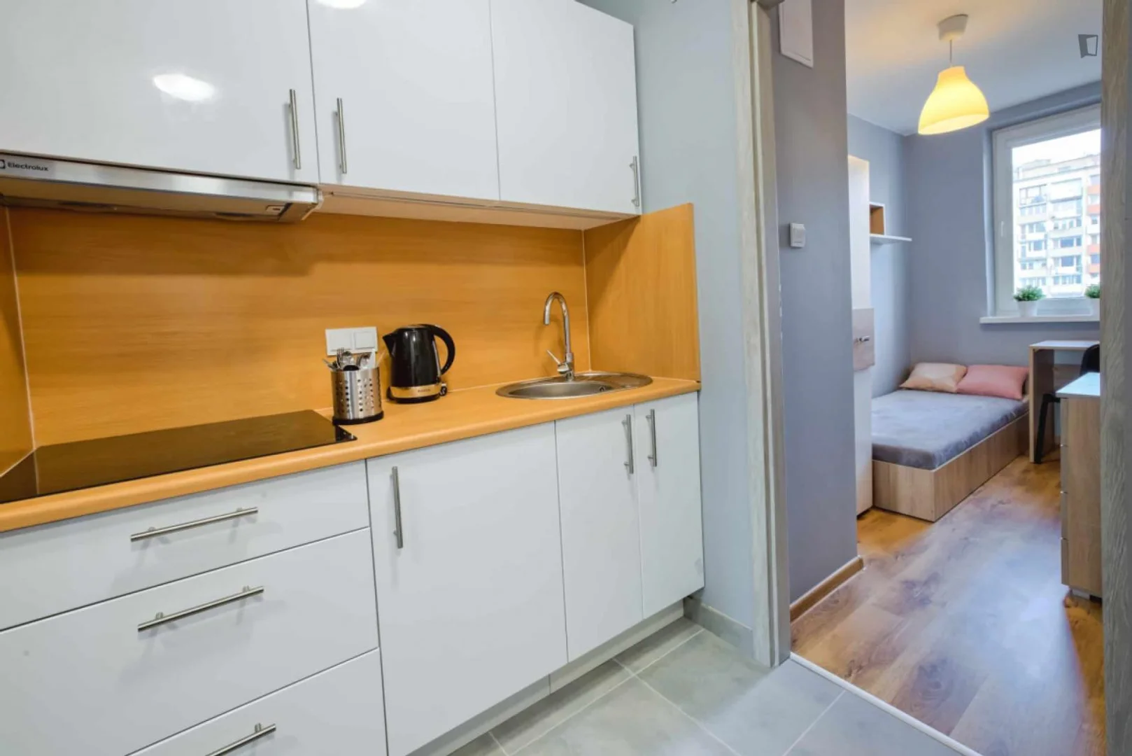 Habitación para estudiantes en  con área de estudio y facilidades compartidas