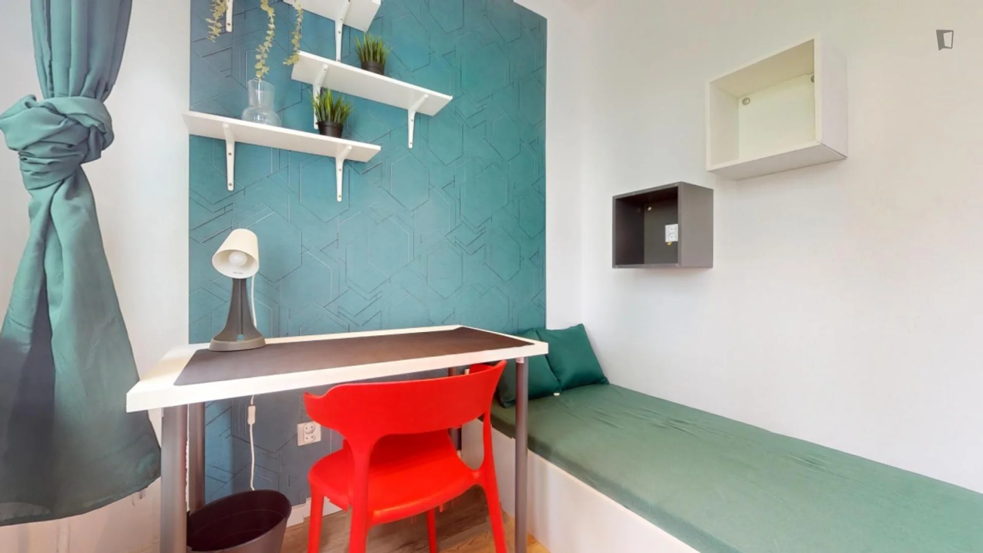 Habitación acogedora para estudiantes disponible en 