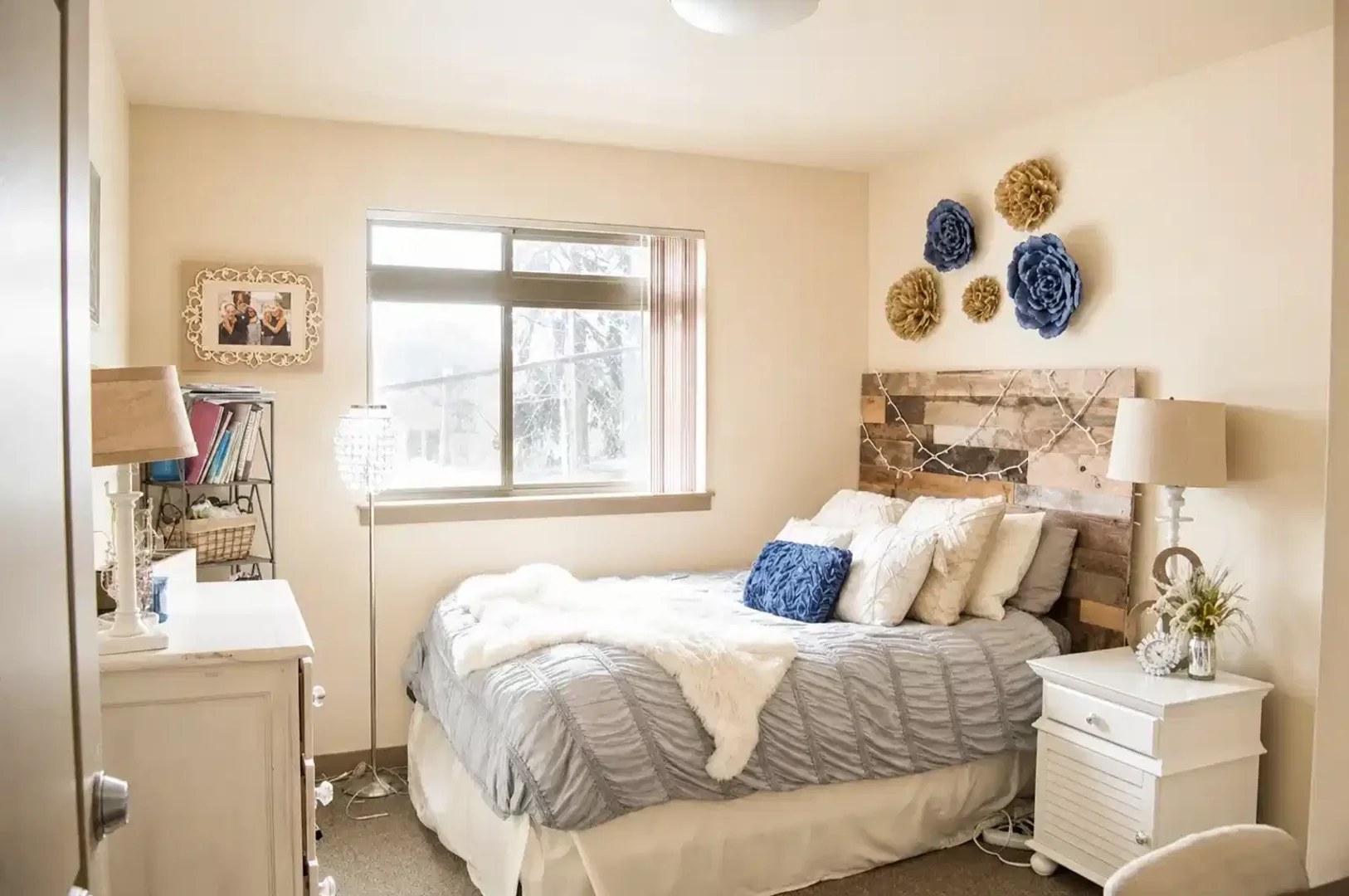 Chambre d'étudiant économique avec emplacement pratique dans