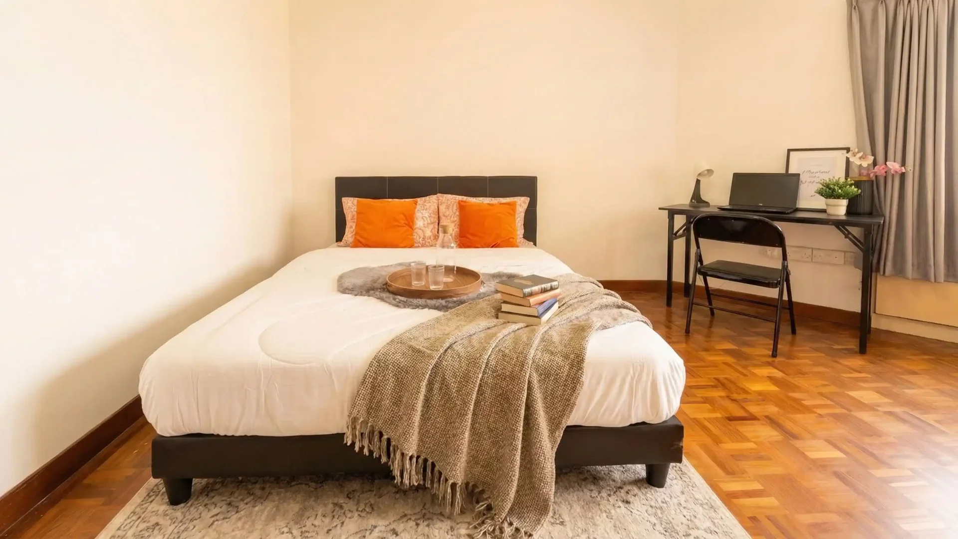 Room for rent in student apartment in , fully furnished