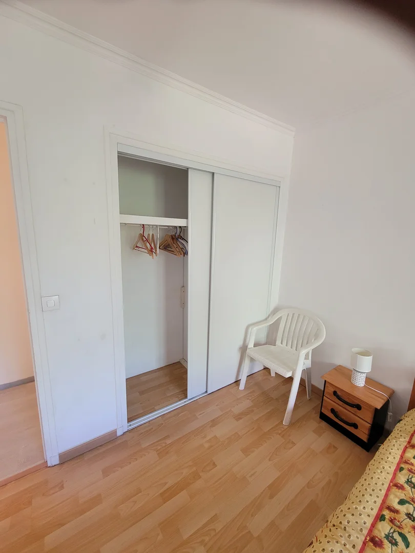 Studio moderne pour étudiants avec toutes les commodités dans 