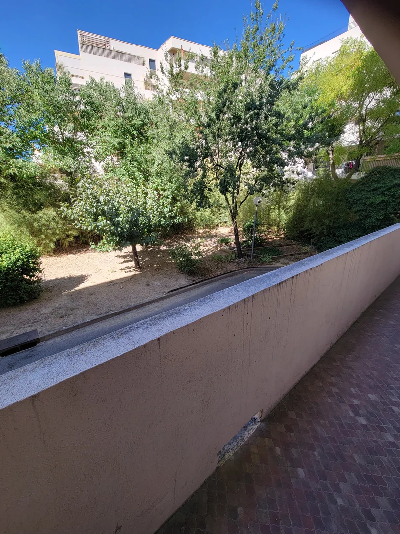 Studio moderne pour étudiants avec toutes les commodités dans 