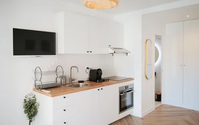 Studio at Rue Georges Clemenceau, image 17 of 31