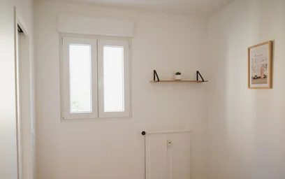 Studio at Rue Georges Clemenceau, image 30 of 31