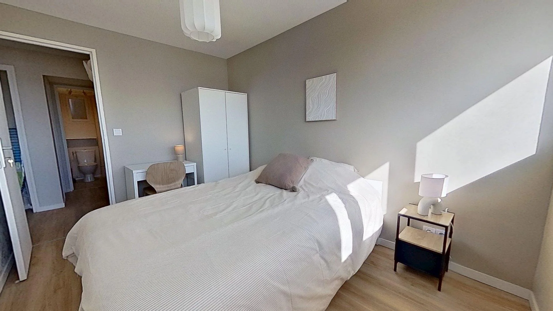 Affordable room for students with ample lighting in
